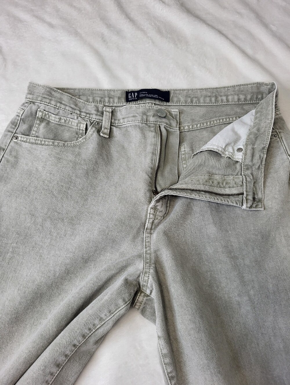 GAP Wide Leg High-Rise Jeans in Faded Light Gray Size 14 32R S - Picture 13 of 16